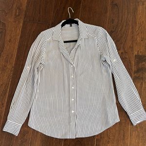 EXPRESS Very soft blouse